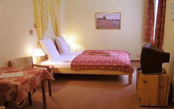 Gasthuis Senta 2*